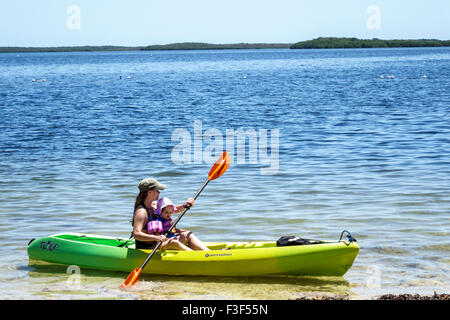 Key Largo Florida Keys, John Pennekamp Coral Reef State Park, Largo Sound, Atlantischer Ozean, Frau weibliche Frauen, Mutter, Mädchen, Youngster, weibliche Kinder chil Stockfoto