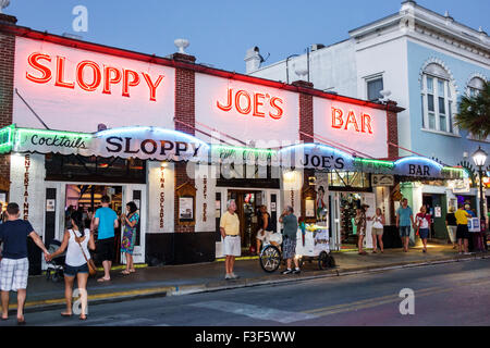 Key West Florida, Keys Old Town, Duval Street, Nachtabend, Sloppy Joe's Bar, Vorderseite, Eingang, FL150508088 Stockfoto