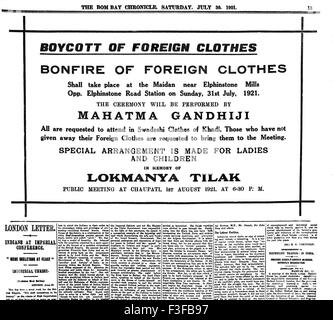 Mahatma Gandhi Aufruf zum Boykott und Verbrennen ausländischer Kleidung am 31. Juli 1921, Lagerfeueranzeige in der Zeitung The Bombay Chronicle, 30. Juli 1921, Bombay, Mumbai, Maharashtra, Indien, altes Jahr1900-Bild Stockfoto