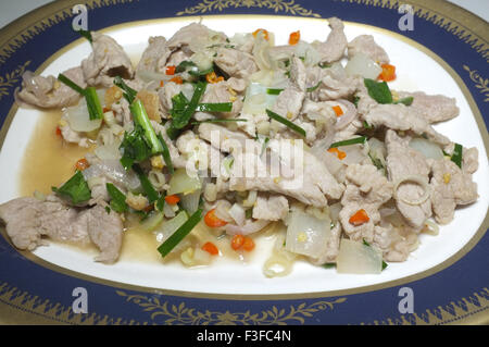 Würziger Salat mit Schweinefleisch, thai-Küche Stockfoto