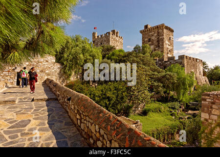 Innenteil und Stadtmauer von St. Peter Burg, Bodrum-Stadt, Provinz Muğla, Türkei Stockfoto