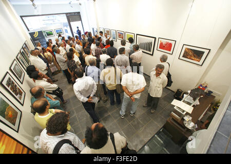 Fotoausstellung, Bees Saal Baad, Dinodia Photo Library, Point of View, Kunstgalerie, Colaba, Bombay, Mumbai, Maharashtra, Indien, Asien Stockfoto