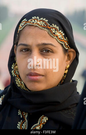 Muslimische Frauen Porträt Gesicht; Agra; Uttar Pradesh; Indien Herr # 707 Stockfoto