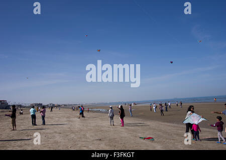 Gujarati Drachenfest am Strand in das Sultanat Oman, ein sicheres und freundliches Golfstaat Urlaubsziel Stockfoto