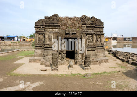 Champaner-Pavagadh Lakulisha Tempel AD enthält Lakulisha Dakshinamurti Brahma Vishnu Shiva Indra Gajendramoksha Panchmahals Stockfoto