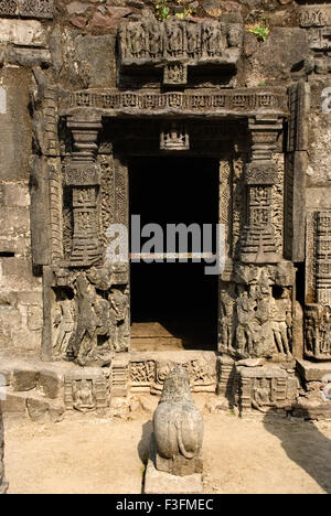 Champaner Pavagadh Lakulisha Tempel Lakulisha Dakshinamurti Brahma Vishnu Shiva Indra Gajendramoksha Panchmahals Stockfoto