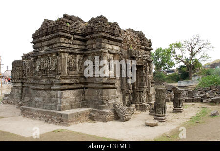 Champaner Pavagadh Lakulisha Tempel Lakulisha Dakshinamurti Brahma Vishnu Shiva Indra Gajendramoksha Panchmahals Stockfoto