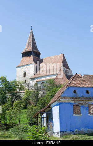 Wehrkirche in der sächsischen Dorf Rammsondiergeräte, Siebenbürgen, Rumänien Stockfoto