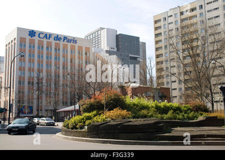 Straßenbild; Garten und den Aufbau moderneren französischen Architektur; Palais de Italia; Paris; Frankreich; Europa Stockfoto