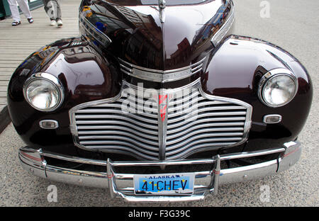 Chevrolet Auto in der Innenstadt von Straße Nummer Nummernschild; Skagway; Alaska; Vereinigte Staaten von Amerika Vereinigte Staaten von Amerika Stockfoto