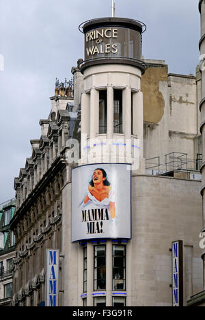 Prince of Wales Theatre, Mama Mia, Piccadilly Circus, Piccadilly, City of Westminster, London, England, Vereinigtes Königreich, Vereinigtes Königreich Stockfoto