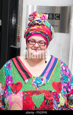 Camila Batmanghelidjh bei den BBC-News-Studios, die laufenden Skandal mit den Kids Company Kinderhilfswerk zu diskutieren.  Mitwirkende: Camila Batmanghelidjh wo: London, Vereinigtes Königreich bei: 6. August 2015 Stockfoto