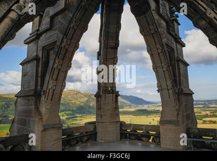 Die Ochil Hills von The National Wallace Monument auf Abbey Craig, Stirling in Schottland gesehen Stockfoto