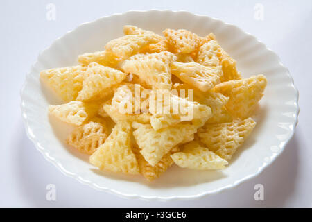 Indian Food Papad Poppadoms sind runde Form aus Reis Mehl gedient gebraten oder frittiert in Öl; Vorspeise; Indien Stockfoto