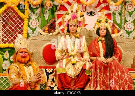 Ramleela; Hinduistischen mythologischen Charakter von Ramayan; Rolle des Ram Sita & Hanuman spielen während Dassera Dusera festival Stockfoto