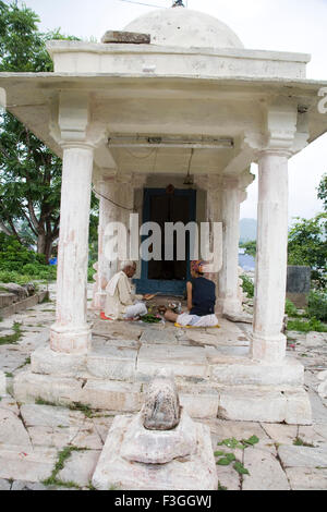 Kasheshwar Mahadev Tempel; 1000 Jahre alten alten Shiva-Tempel befindet sich Bhil Basti; Dorf Delwara; Udaipur Stockfoto