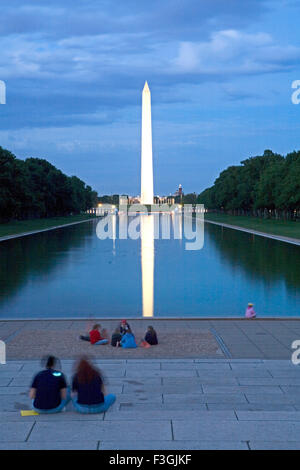 Ein 555 ft hoch Washington Monument erhebt sich über der Mall in Washington dc; Vereinigte Staaten von Amerika Vereinigte Staaten von Amerika Stockfoto