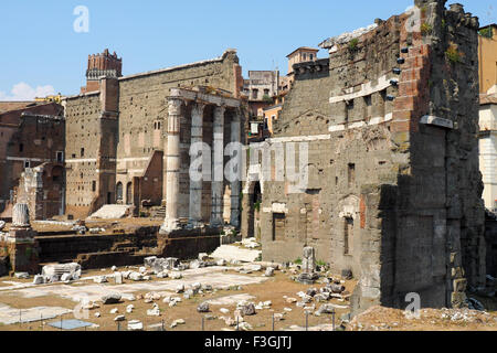 Der Tempel des Mars Ultor im Forum des Augustus, Rom. Stockfoto