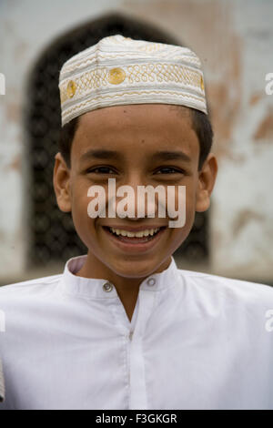 Muslimische Junge Lächeln; Lalbagh Fort; Dhaka; Bangladesch Stockfoto