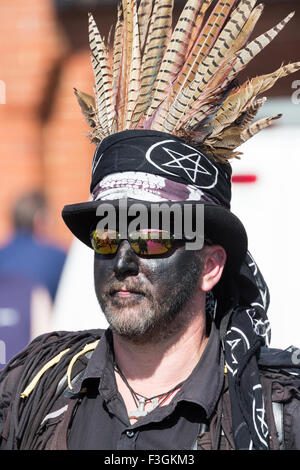 Morris Dancer beim jährlichen Töpfchen Lobster Festival in Sheringham, Norfolk, England Stockfoto