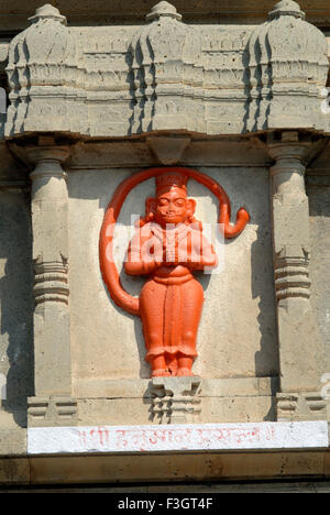 Hanuman an der Wand des Laxmi Narsihapur; Taluka Indapur; District Pune; Maharashtra; Indien Stockfoto