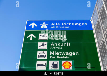 Flughafen Düsseldorf, Deutschland, Zeichen, Stockfoto