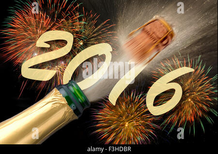 neues Jahr 2016 mit popping Champagner und Feuerwerk Stockfoto