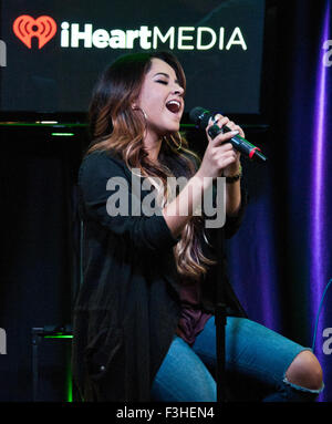 Bala Cynwyd, Pennsylvania, USA. 30. September 2015. US-amerikanische Sängerin Becky G führt Q102 Performance Theatre Stockfoto