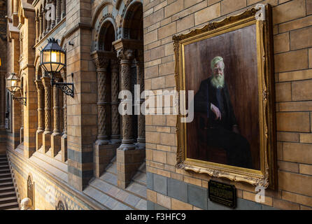 LONDON, UK - 1. Oktober 2015: Ein Gemälde von Alfred Russel Wallace im Natural History Museum in London, am 1. Oktober 2015. Stockfoto