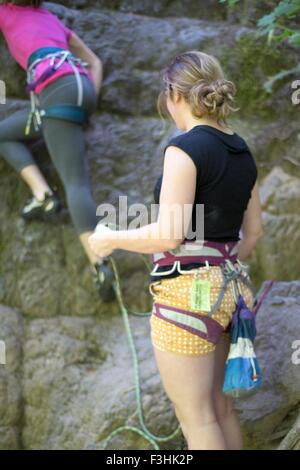 Freunde Klettern, der französische Dom, Zig Zag, Oregon, USA Stockfoto