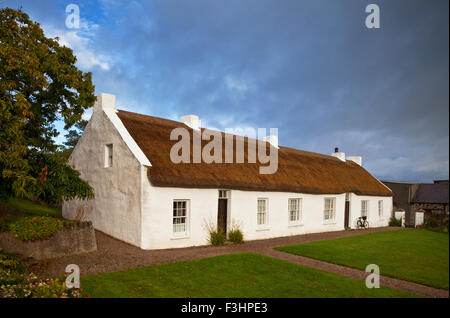 Hezlett des malerischen Reetdachhaus aus dem Jahre 1690, Castlerock, County Derry oder Londonderry, Nordirland Stockfoto