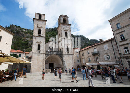 Kathedrale Sveti Tripuna (St. Tryphon), die Altstadt von Kotor, Montenegro Stockfoto