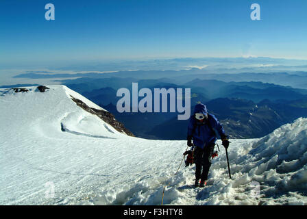 3 Bergsteiger auf dem Mount Rainier Stockfoto