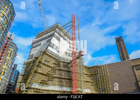 Der Herzog & de Meuron-entworfene Erweiterung öffnet offiziell für die Öffentlichkeit am 17. Juni 2016.  Bau ist an der Tate Modern, schnell voran wo eine Erweiterung von Herzog & de Meuron entworfen bieten zusätzliche Galerieraum – Erleichterung der Staus an den weltweit am meisten besuchte Museum der modernen Kunst entsteht. Der Zusatz wird ein neues Modell für Galerien dieser Art vollständig unter Einbeziehung der Ausstellung bilden lernen und sozialer Funktionen des Museums und Stärkung der Verbindungen zwischen der Tate Modern und der Stadt. Stockfoto