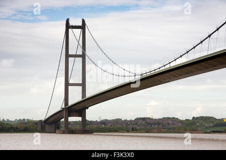 Großbritannien, England, Yorkshire East Riding, Hessle, Humber Bridge Blick nach Süden in Richtung Barton auf Humber Stockfoto