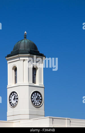 MARGATE, KENT, UK - 8 AUGUST. 2015. 1812 Margate Pier und Hafen Unternehmen Gebäude Stockfoto