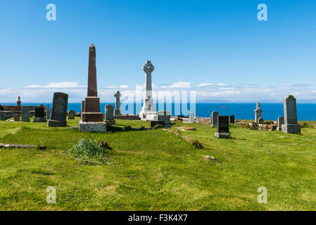 Kilmuir Friedhof mit Grab des Ritters Angus Martin in der Nähe von the Skye Museum of Island Life, Schottland. Stockfoto