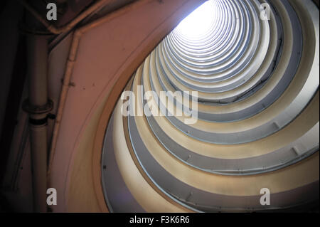 Lai Tak Dorf, spezielle Runde Design Gebäude in Hong Kong Stockfoto