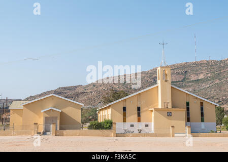 MAULTIEREN, Südafrika - 17. August 2015: The United reformierten Kirche in Maultieren, eine Kleinstadt in der Provinz Northern Cape Stockfoto