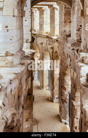 Römisches Amphitheater, Arles, Frankreich Stockfoto