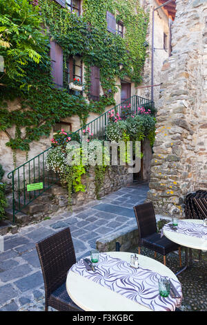 Kleinen Innenhof, auf den Straßen von Yvoire, Haute Savoie, Frankreich Stockfoto