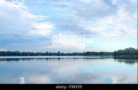 Panoramablick auf Chipping Norton See in Sydney, New South Wales, Australien Stockfoto