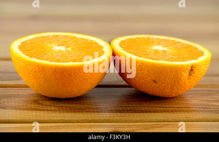 Makro Nahaufnahme von halbierten orange Bio-Obst Stockfoto