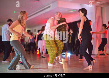 5Rhythms Klasse, fünf Rhythmen tanzen, Meditation Praxis, London, England, UK Stockfoto