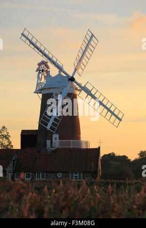 Cley Windmühle bei Cley als nächstes das Meer auf die Küste von North Norfolk. Stockfoto