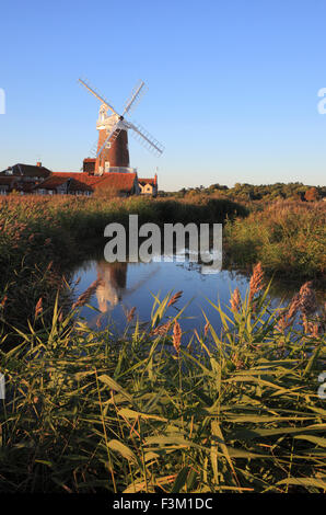 Cley Windmühle bei Cley als nächstes das Meer auf die Küste von North Norfolk. Stockfoto