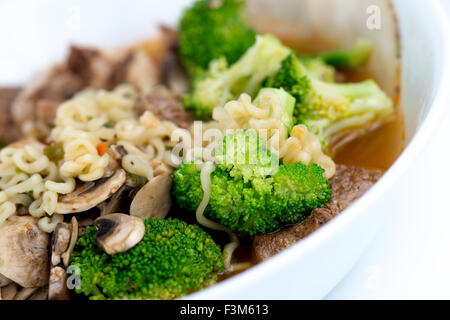 Rindfleisch und Gemüse hausgemachte japanische ramen Stockfoto
