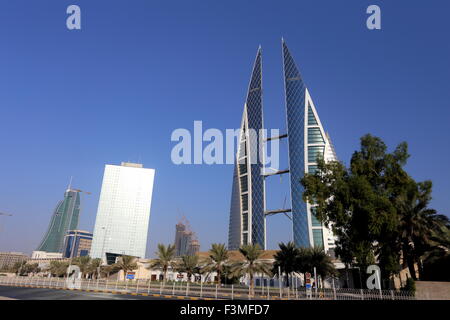 World Trade Center, mit dem Financial Harbour in der Ferne, Manama, Königreich von Bahrain Stockfoto