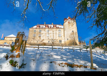 Gruyeres Schloss (Château de Gruyères), eine malerische mittelalterliche Burg, die jahrhundertelang der Sitz des Adels war Stockfoto