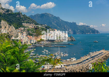 Hafen, Italien, Resort, Berg, Amalfi-Küste Stockfoto